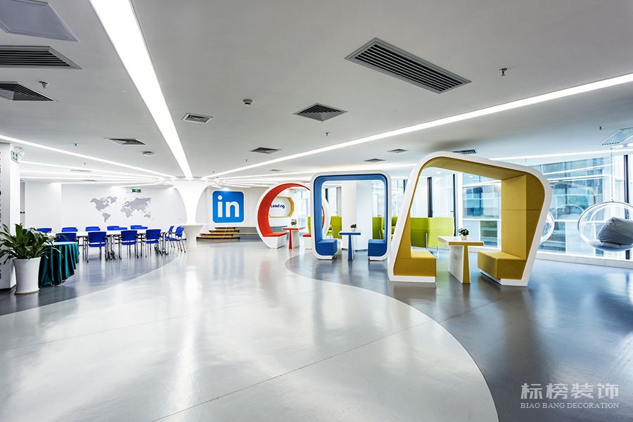 高層龍崗辦公室裝修怎么顯得有企業文化，體現公司特色
